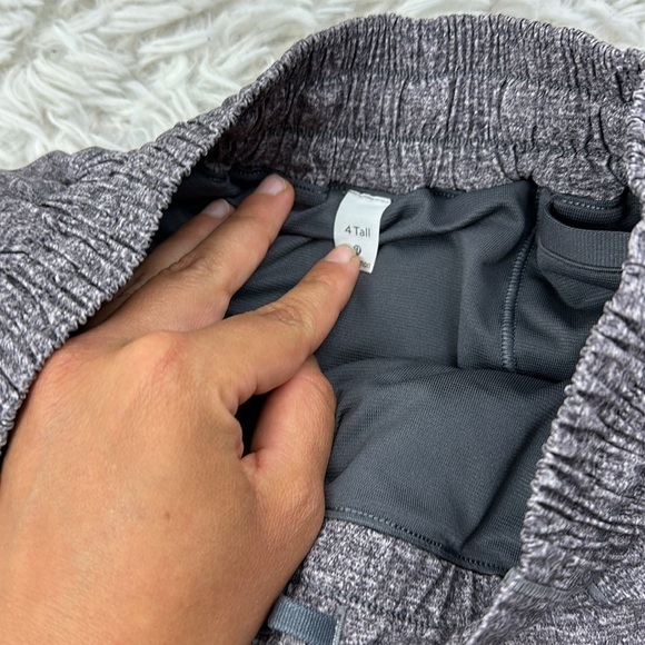 Lululemon Hotty Hot Short II *Long 4" Heather Lux Multi Black / Heathered Black - Picture 3 of 6